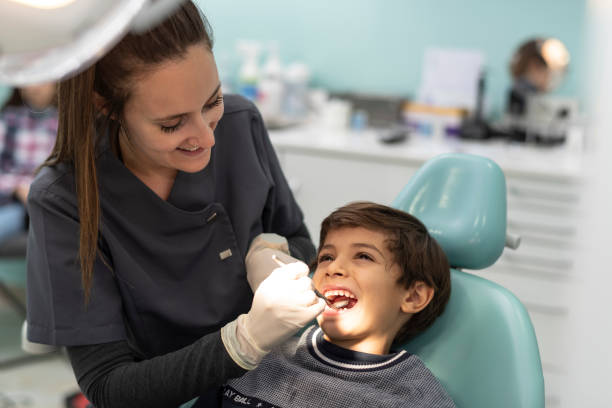 Best Emergency Tooth Extraction in Waldron, AR